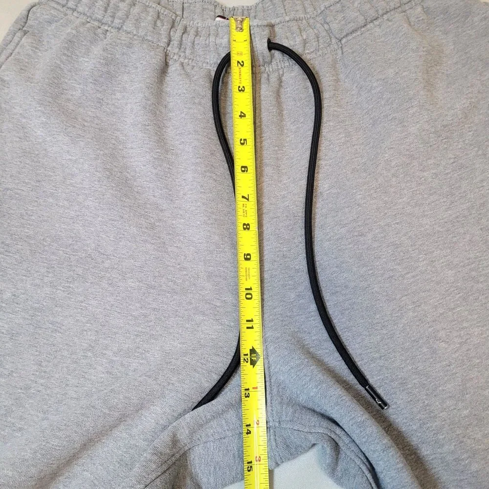 Jordan Essentials Mens Size XL Gray Fleece Joggers Jumpman Nike DA9820-091